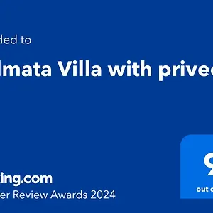 Helmata With Privecy Villa